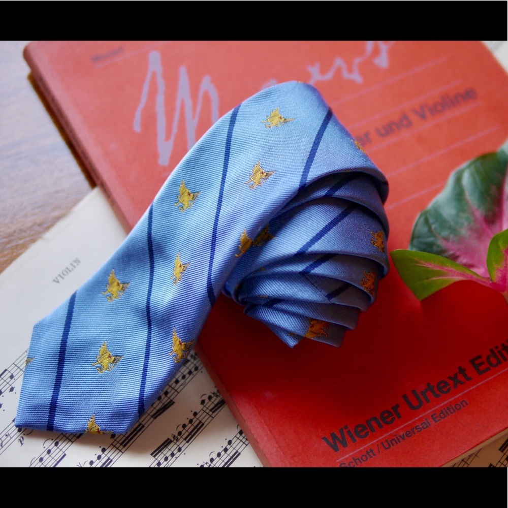 Hickey Freeman tie 100% silk Made in USA